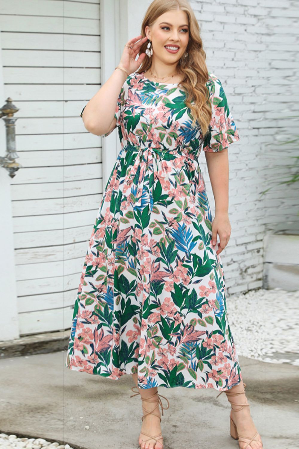 Plus Size Floral Short Sleeve Round Neck Dress